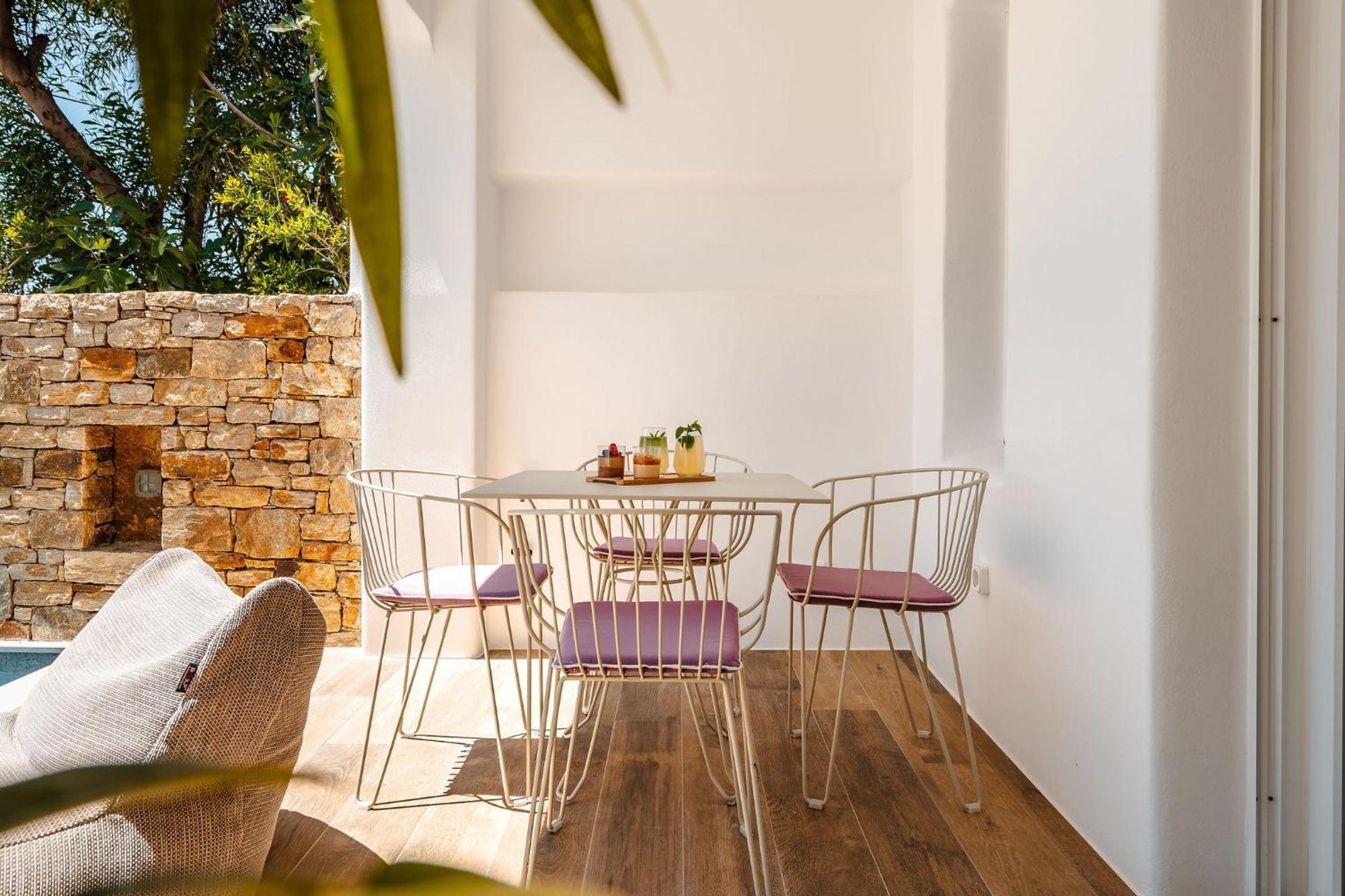 Sunday Luxury Suites Agia Anna  Exterior photo